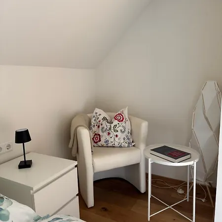 Christine Am Appartement