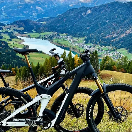 Christine Am Appartement *